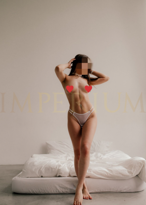Jennifer master in the erotic salon Imperium
