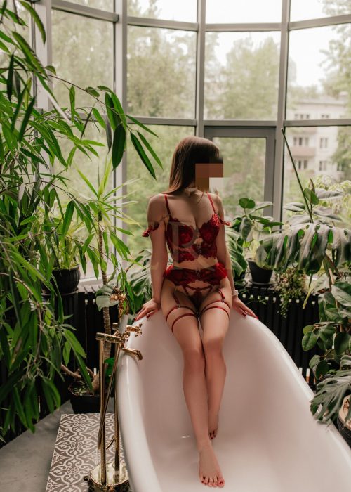 Jennifer master in the erotic salon Imperium