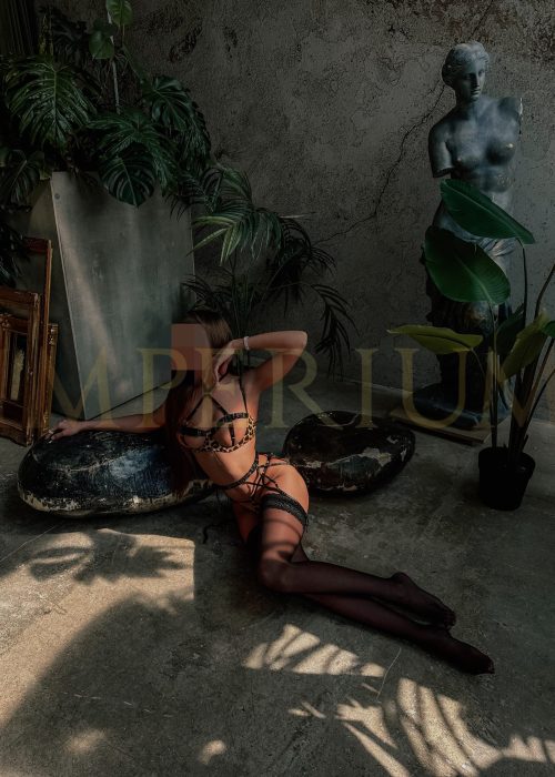Leraa master in the erotic salon Imperium