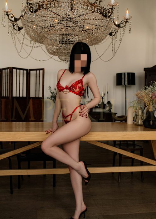 Cleo master in the erotic salon Imperium