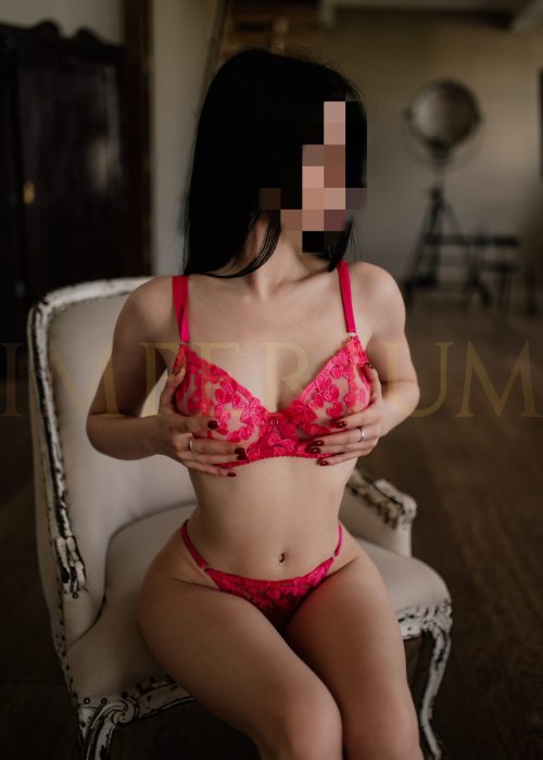 Cleo master in the erotic salon Imperium