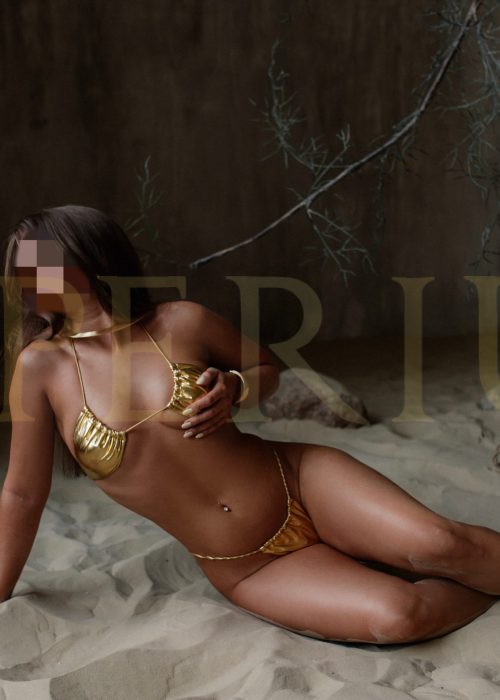 Elona master in the erotic salon Imperium